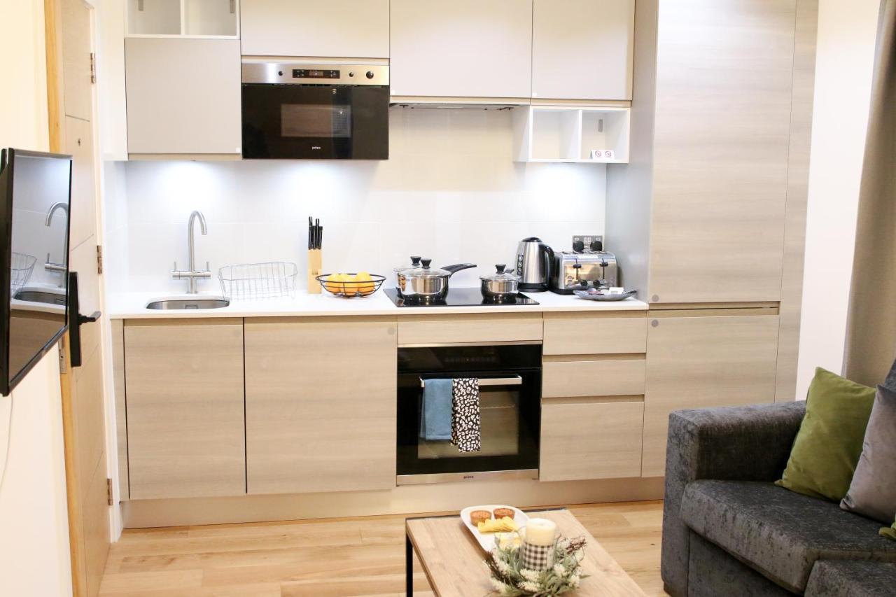 לונדון Lovely Studio Apartment With Access For Wheel-Chairs In Sydenham מראה חיצוני תמונה