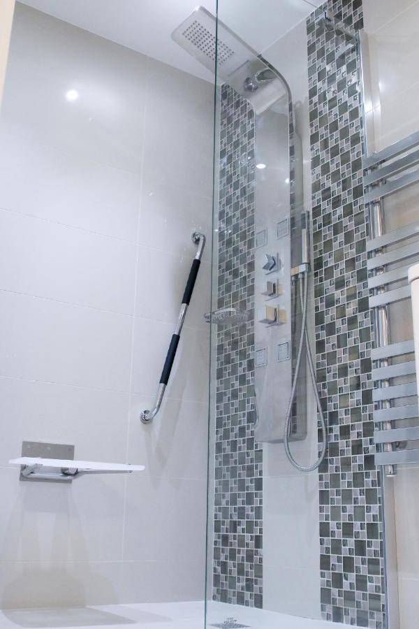 לונדון Lovely Studio Apartment With Access For Wheel-Chairs In Sydenham מראה חיצוני תמונה