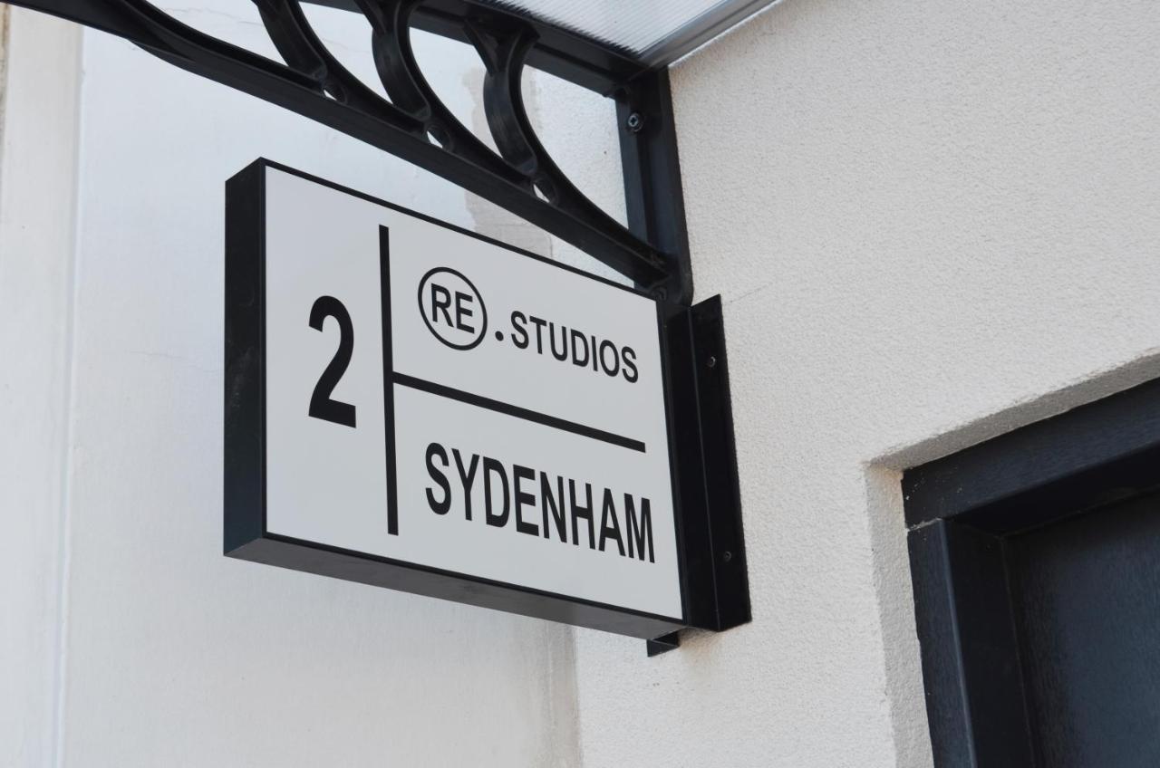 לונדון Lovely Studio Apartment With Access For Wheel-Chairs In Sydenham מראה חיצוני תמונה